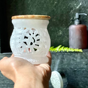 AURA -Marble Oil Diffuser & Essential Oil Bundle