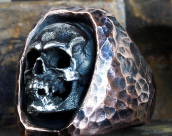 Gothic Elegance: Skull and Rebel Inspired Ring Collection 38-Gr