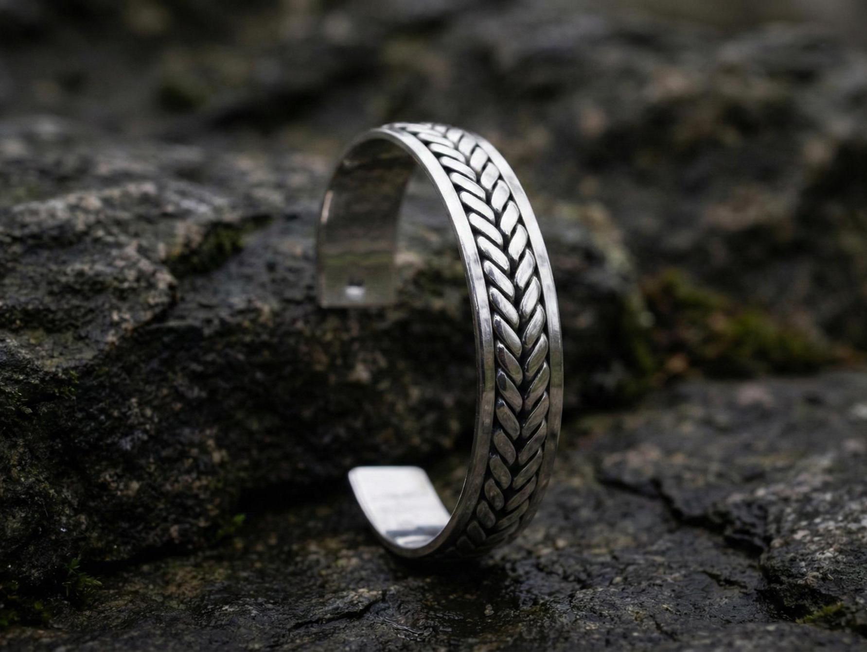 Welder bracelets - Etsy 日本