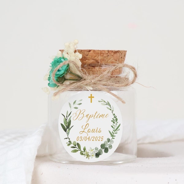 Macetas vacías para regalos de invitados en bautizo, comunión o profesión de fe con flores secas y etiqueta personalizada.