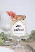 Personalized candle for teachers, ATSEM, nanny 200ml with dried flowers product logo