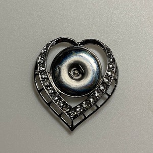 Beautiful Diamonique base for snap charm (Coverminders)