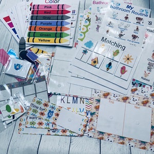 bundel mix activiteiten verschillende feestdagen en seizoenen druk bezig met werken en hoger werkblad interactief leren matchen hof sorteer nummer alfabet