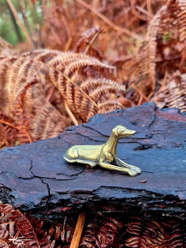 ヴィンテージ真鍮製グレイハウンド狩猟犬 - Etsy 日本