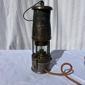 Vintage Wolf Safety Lamp by Wm Maurice, Sheffield – Converted to Electric – Industrial Mining Decor (Untested)