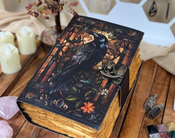 Diario de cuero vintage con grimorio de cuervo grande de 400 páginas, diario de cuero de cuervo, libro de hechizos de sombras en blanco, regalos de Halloween para él y ella