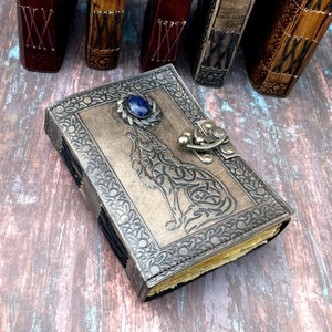 Quaderno in pelle anticato fatto a mano con pietra di luna e lupo in rilievo, blocco note giornaliero per uomini e donne, carta non foderata, regalo di Natale
