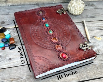 Großes handgemachtes Lederbuch - Chakra Stone geprägtes Notizbuch