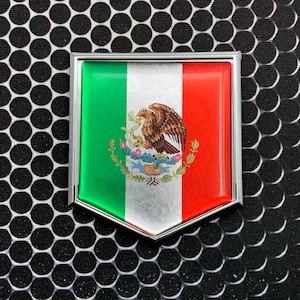 Mexico Flag Metallic Domed Decal CHROME Emblem Proud Flag Car 3D Sticker 2&quot;x 2.25&quot; Cancun