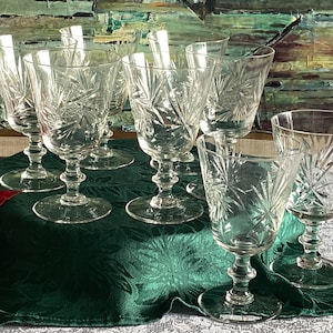 Pinwheel Crystal Wine Glasses Sets Of 4 Elegant Barware Bar Cart Drinkware Dining Ware