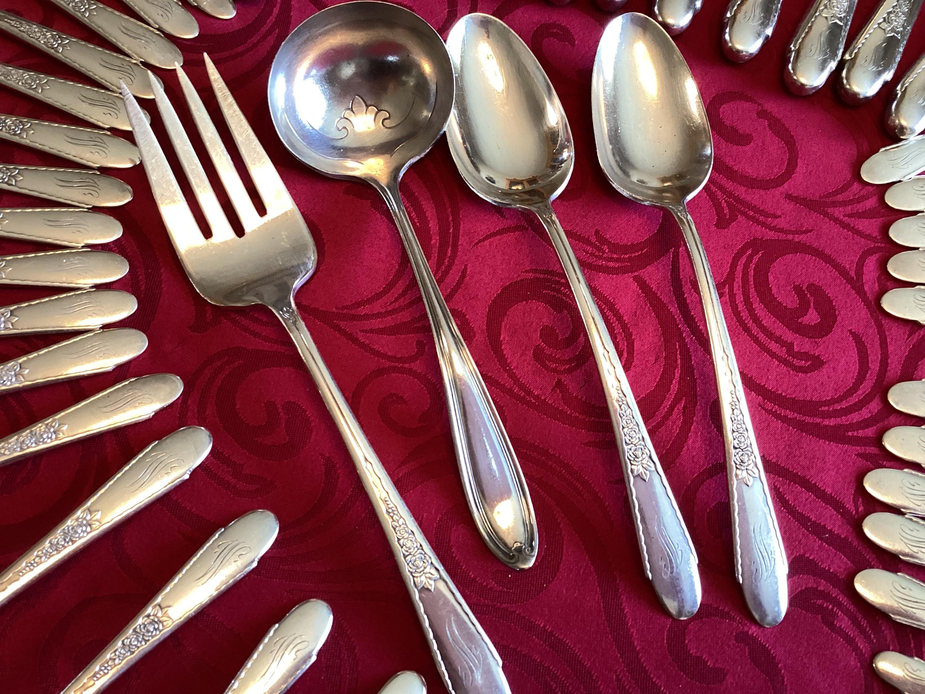 ガーディニア　 　　　　　ジャスミン 　　　　　ネルロ 　　　　　ウィスパー TARIFFS INCLUDED 57 Pieces Gardenia Pattern Silver Plated