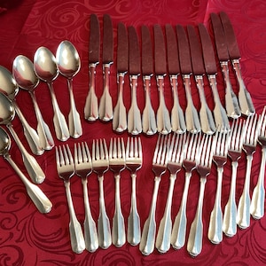 Lady Hamilton Silver Plated Oneida Community Flatware Silver Ware Cutlery Elegant Pattern Great Replacements Or To Start You’re Own Set