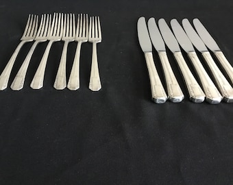 Parklane Pattern Vintage/ Antique 1936 W.M.A Rogers Triple Plate Oneida Ltd 6 Forks 6 Knives Great To Replace Or Add To Your Collection