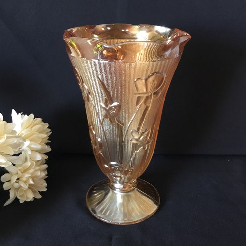 Vase Iris and Herringbone Vintage 9 Inch Depression Etsy