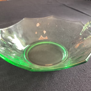 UV Uranium Vaseline Glass Serving Bowl With Handles Green Elegant Fruit Tray Rare Octagon Shaped Occasions Display