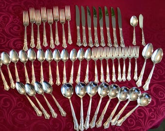 WM Rogers & Son Enchanted Rose Silverplate Flatware Set, 42 Piece