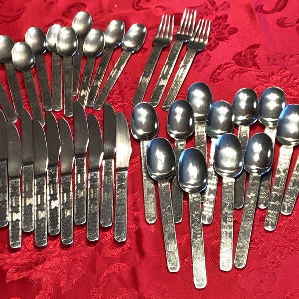 Aztec Pattern Cambridge Stainless Steel Ornate Decorative Unique Flat Style And Shaped Flatware Cutlery Silverware Tableware Dining Ware