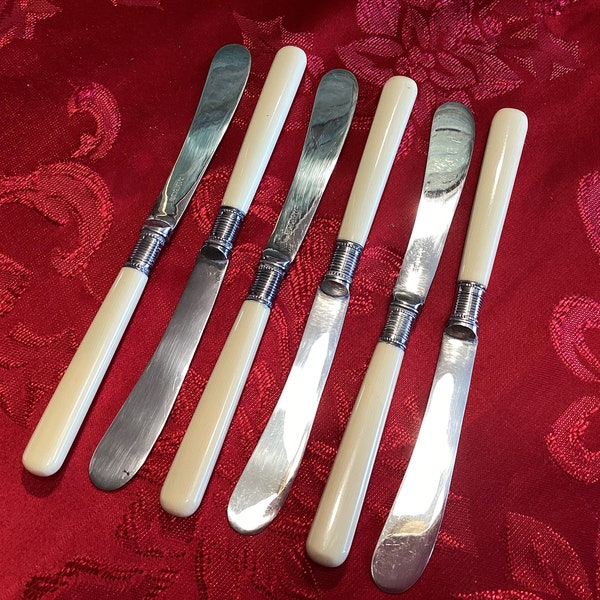 Set Of 6 Antique Lee And Wigfull Silver Plated Butter Knifes With White Handles