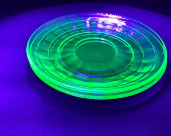 UV Uranium Vaseline Glass Tea Saucers / Plates Set Of 2 Nice Glow Block Optic Styling