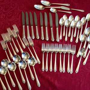 LOVELY LADY Pattern 1937 Holmes And Edwards Silver Plated Silver Ware Set Of 52 Pieces 8 Place Setting Plus Extras