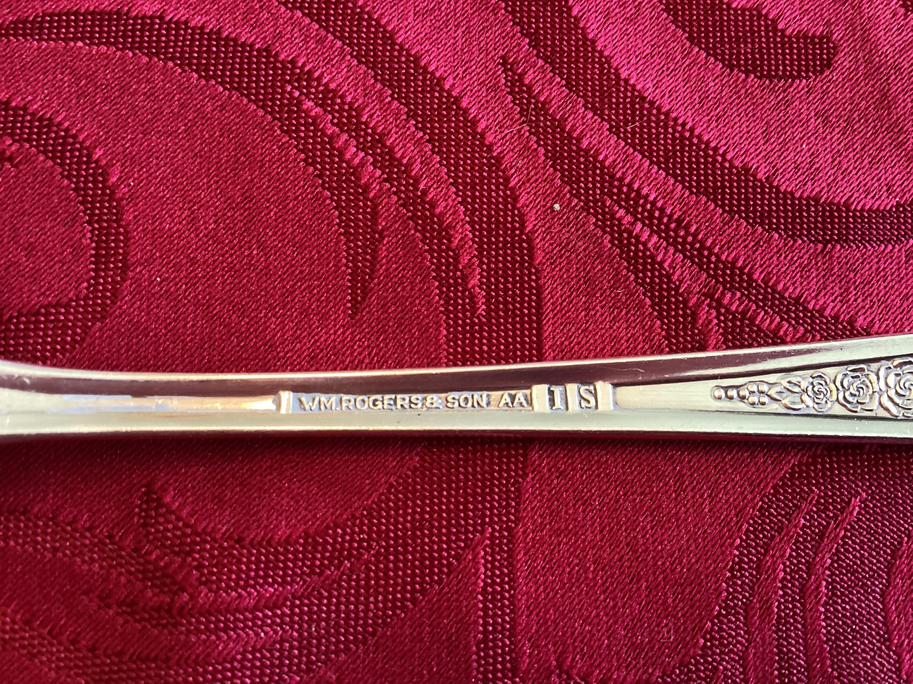 ガーディニア　 　　　　　ジャスミン 　　　　　ネルロ 　　　　　ウィスパー TARIFFS INCLUDED 57 Pieces Gardenia Pattern Silver Plated