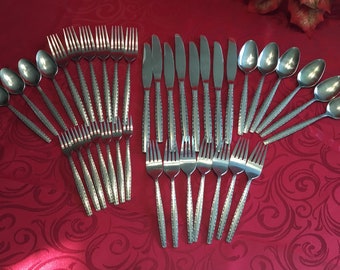 43 delar vintage lyxigt rostfritt stål IS-set med mönstrade kanter unik styling silverbestick bestick matporslin retro MCM