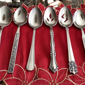 Servierlöffel Sets 3 oder 4 Surprise Me Sets Edelstahl Verschiedene Muster belüftet / nicht belüftet