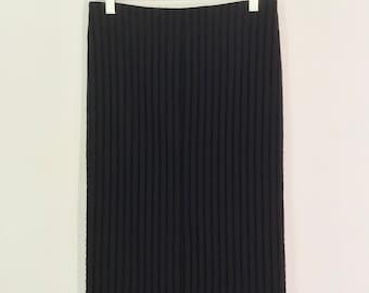 Vintage 90s Dona Rae New York black textured pinstripe pencil midi skirt size 2