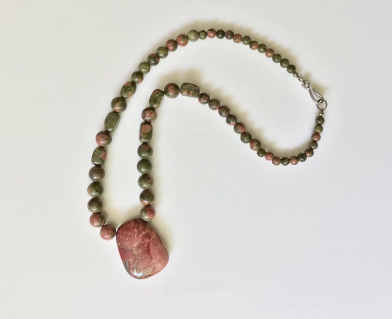 Unakite Jasper beaded pendant artisan chunky stat… - image 5