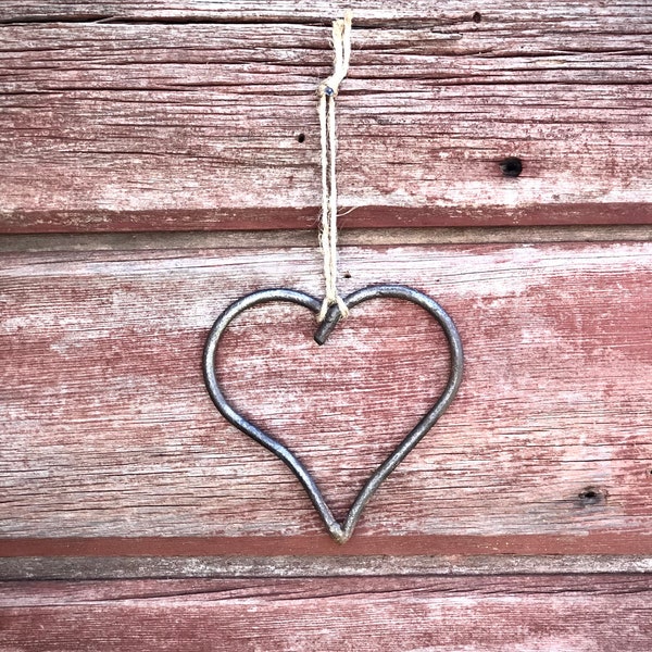 Rustic Heart, Handcrafted Metal Heart, Salvaged Metal Heart, Anniversary Gift, Minimalist Wall Art, Gift Embellishment, Farmhouse, Primitive