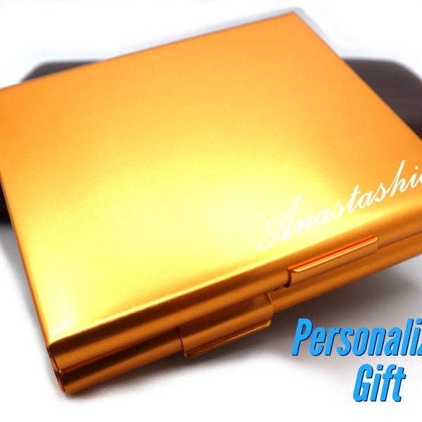 Estuche dorado personalizado para cigarrillos, grabado con tu mensaje. Elegante porta cigarrillos para regalar a hombres, mujeres, papás o novios.