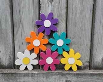 Wood Daisy, Rustic Flower, Farmhouse Distressed Daisy, Painted Flower, Spring and Summer Tiered Tray Decor, Handmade Tabletop Daisy, Flower