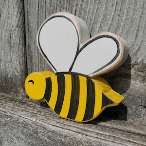 Rustic Wood Bee, Chunky Bee, Bumble Bee Decor, Wood Shelf Sitter, Summer Tiered Tray Decoration, Summer Decor, Spring Decor, Flower Decor,