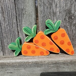 Carrot tiered tray decor, Easter decor, Spring decor, Spring tiered tray, Wood carrot, Easter tiered tray decor, Decorative carrot