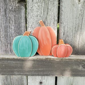 Wood pumpkin, Chunky pumpkin, Small pumpkin, Fall decor, Fall shelf sitter, Autumn decor, Rustic pumpkin, Pumpkin shelf sitter, Halloween