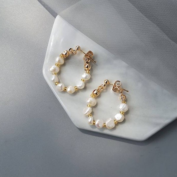 Pearl Hoop Earrings | Gold Hoop Earrings | Natural Freshwater Baroque Pearl Chain | Beaded Pearl Earring | White Pearl | Minimalist Earrings