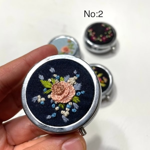 Elegant Hand Embroidered Portable 3 Cell Metal Pill Box Containers, Embroidered Medicine Pill Case, Embroidered Purse Pill Box