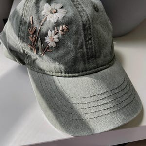 Washed Coton Baseball Cap,Floral hand embroidered baseball cap, Large Hand Embroidery,Curved Brim Baseball Hat,Colorful Summer Hat