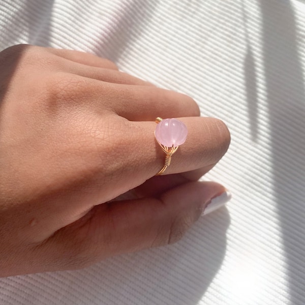 Pumpkin Shaped Rose Quartz Ring, Original Rose Quartz Ring, Gift for Her, Cute Rings, Stone Wrapped Ring, Wire Wrapped Ring, Handmade Ring