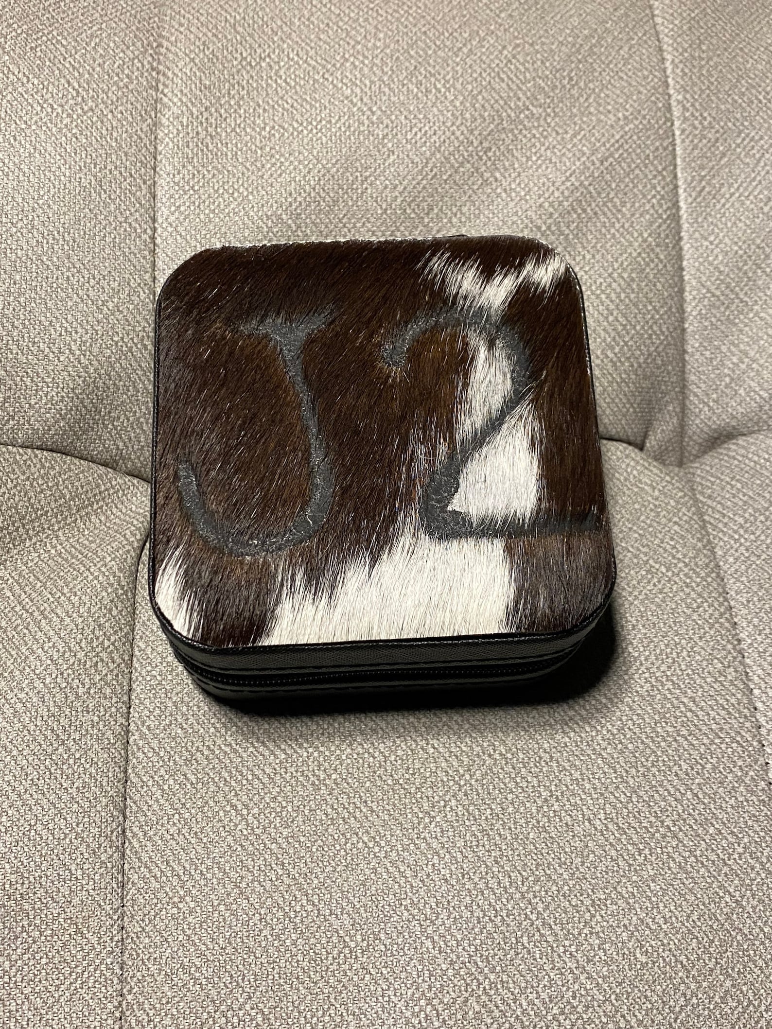Branded cowhide jewelry case/ box real cowhide Etsy Österreich