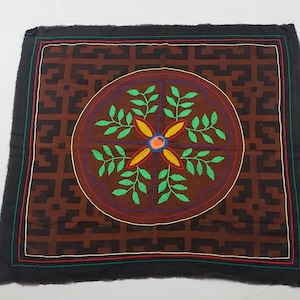 26&quot; x 30&quot; Large Hand woven Tapestry from Peru