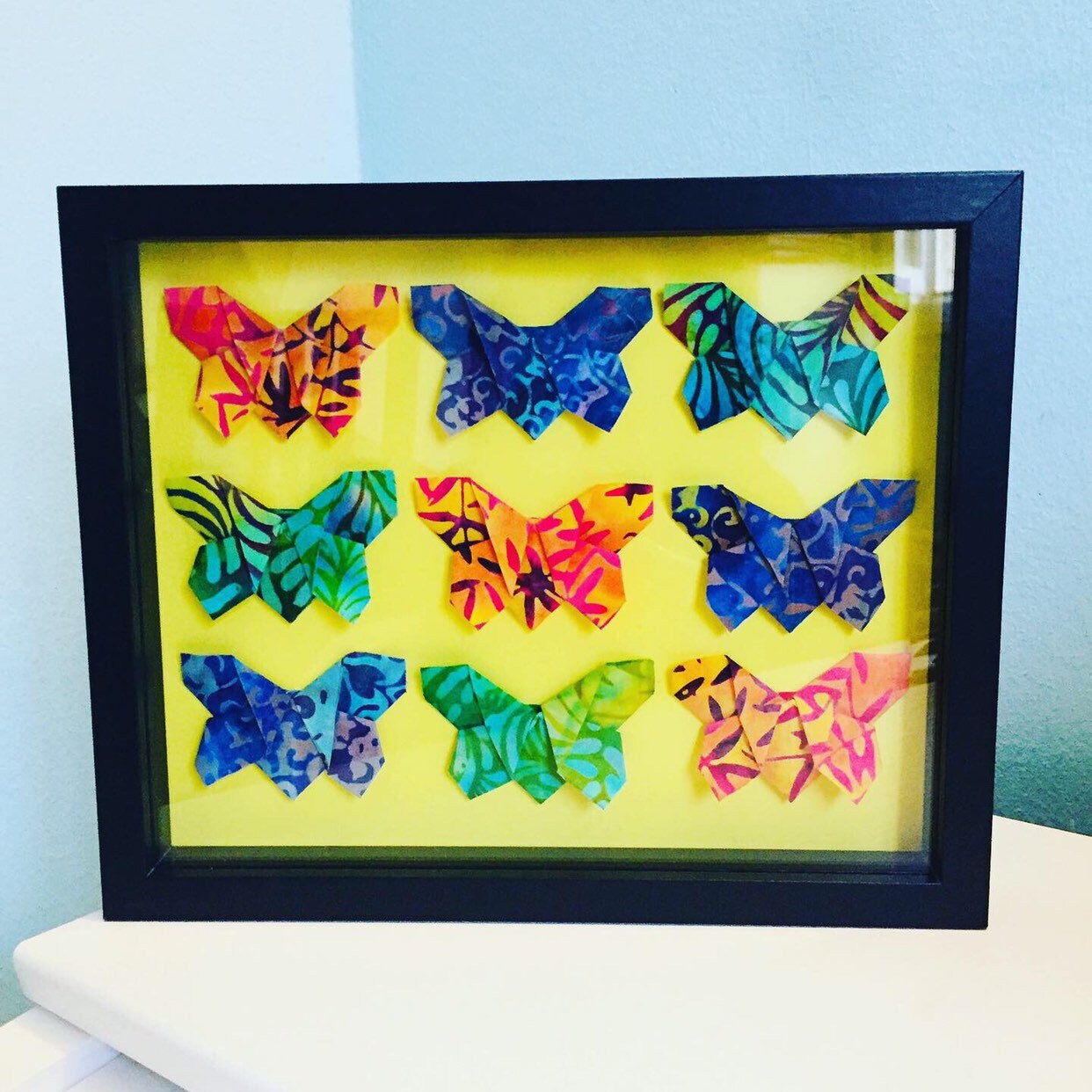 Cadre Box Origami Papillons en Tissu Batik