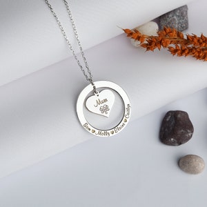 Family Name Necklace with Personalized Multiple Names - Perfect Heart Jewelry for Mom's Loves - Christmas gift for her