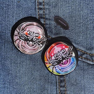 Isopod button Pin