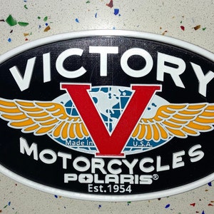 Placa de parede em relevo para motocicleta Victory