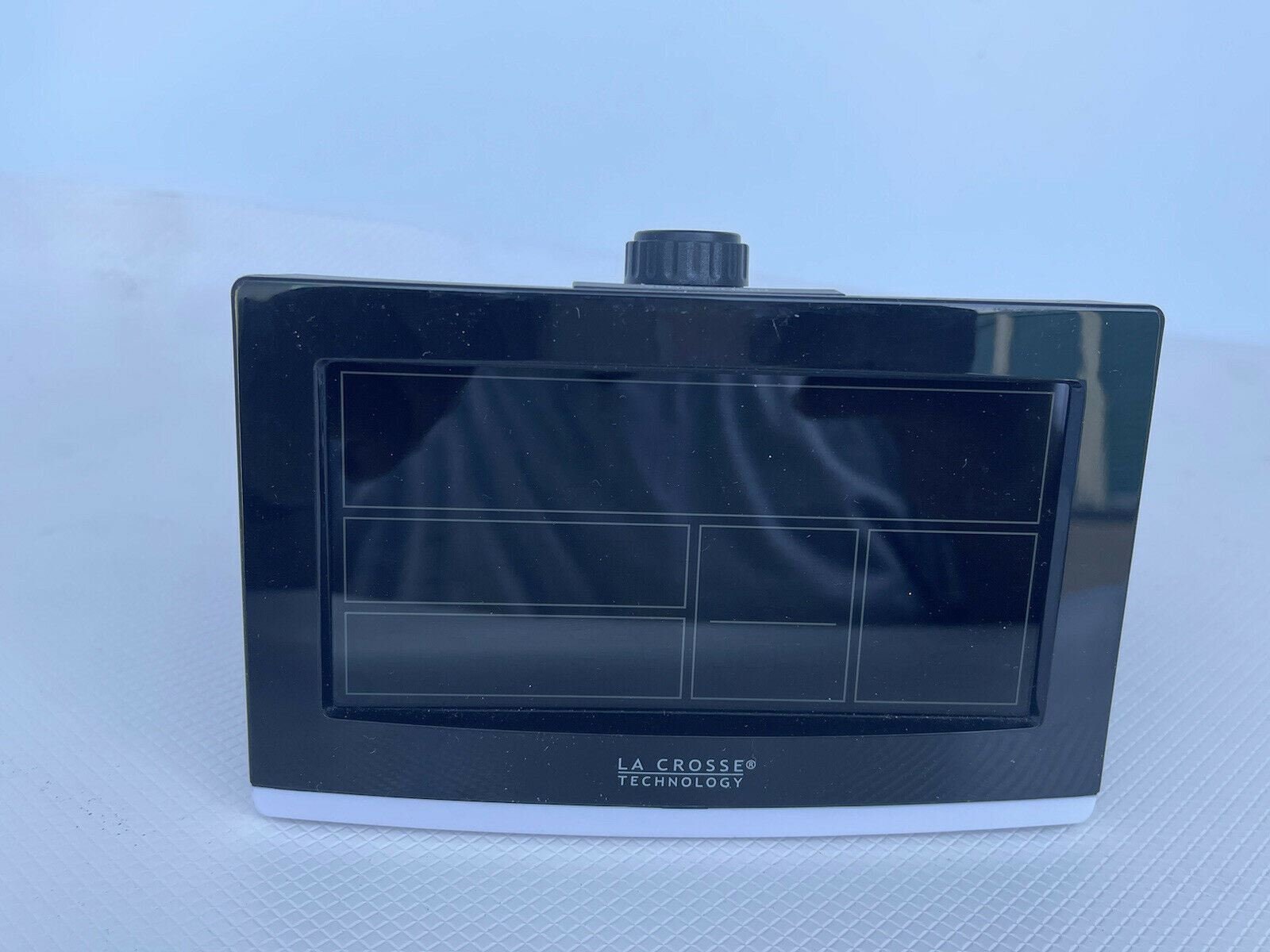 La Crosse Technology C82929 Wifi Projection Alarm Clock With