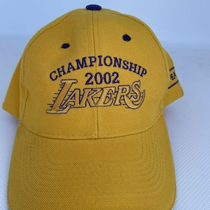 2000 2001 2002 NBA World Champions Los Angeles Lakers 3 peat retro