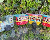 Vintage 1960 Linemar Tin Toy wind up train, Choo Choo Train, Great colors, FUN B72