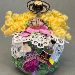 Mini Doll Aguardiente  and Sombrero Vueltiao Handmade Gifts For Her