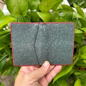 GROENE echte STINGRAY lederen huid creditcardhouder/slanke visitekaartjehouder kaarthouder/minimalistische kaarthouder handgemaakt/cadeau voor hem